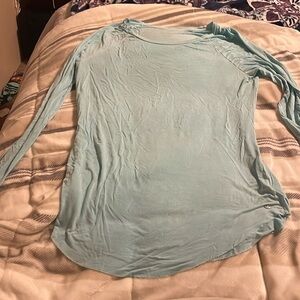 American Eagle Soft & Sexy Jegging T‎ Long Sleeve Light Blue Raglan Top Medium